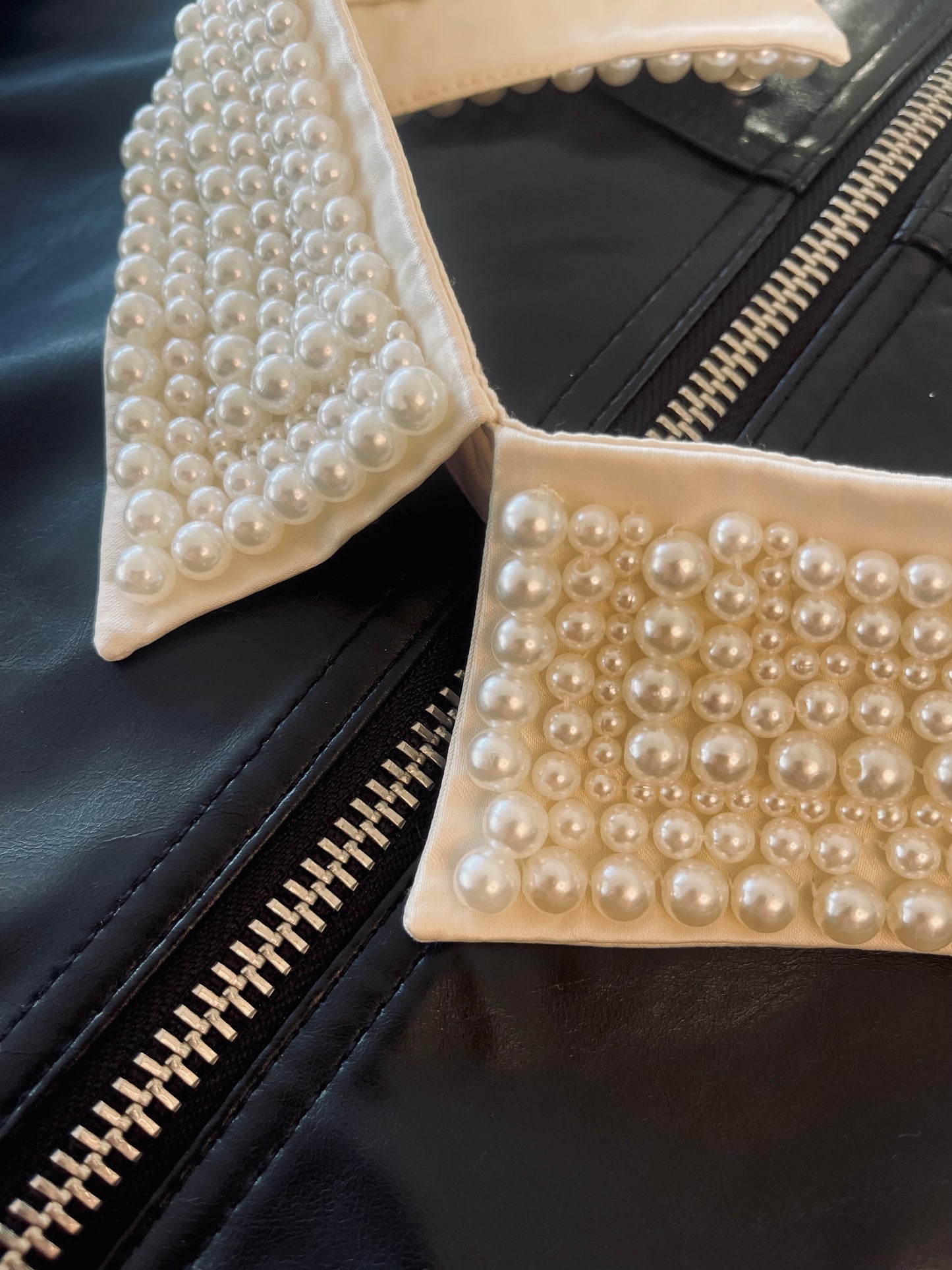 White pearl collar