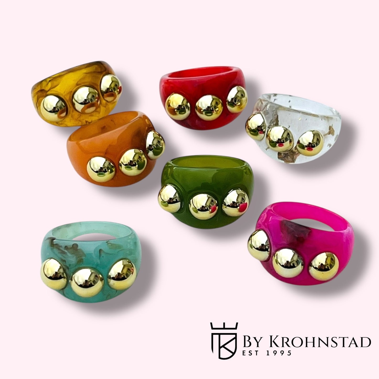 The happy cocktail ring