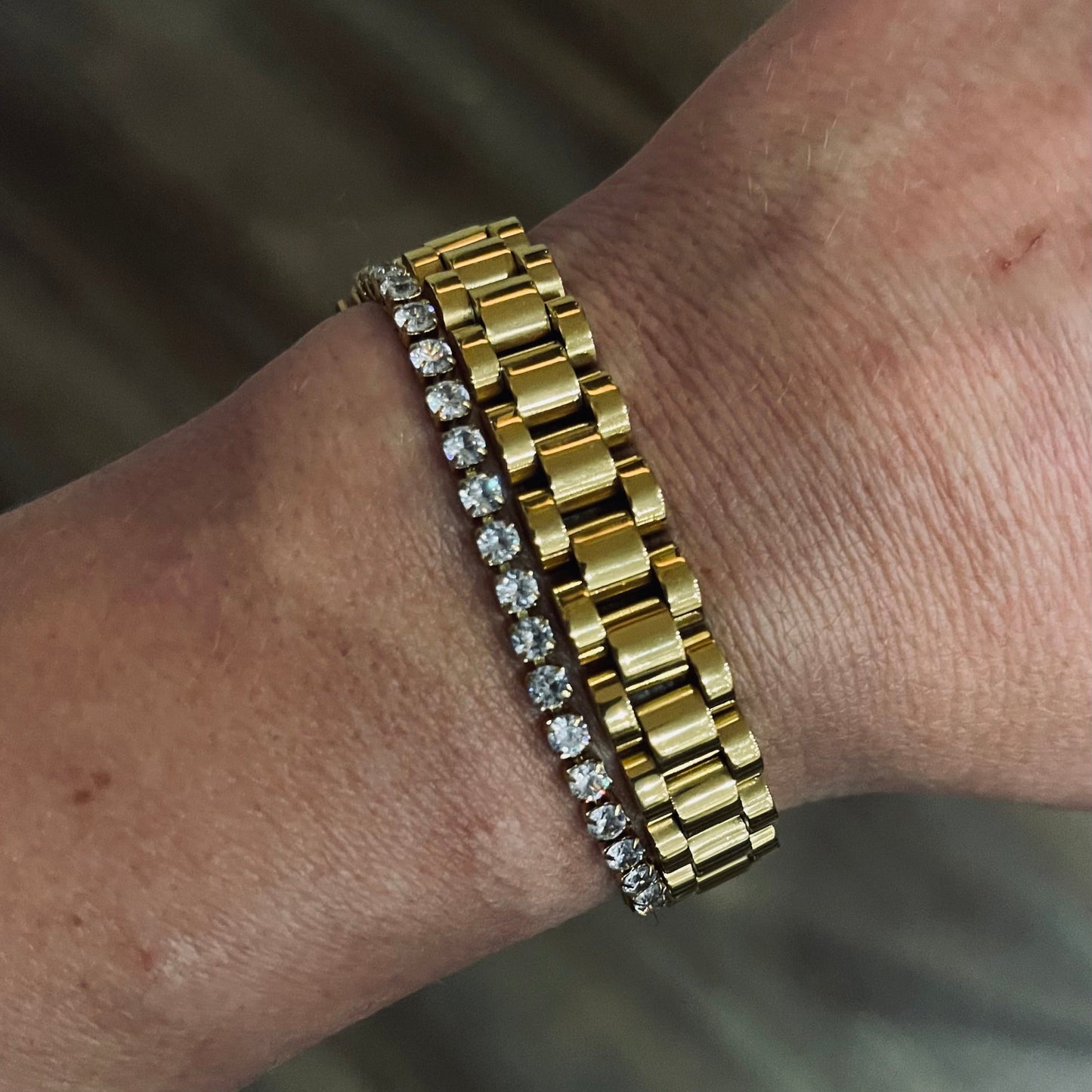 Classic tennis bracelet