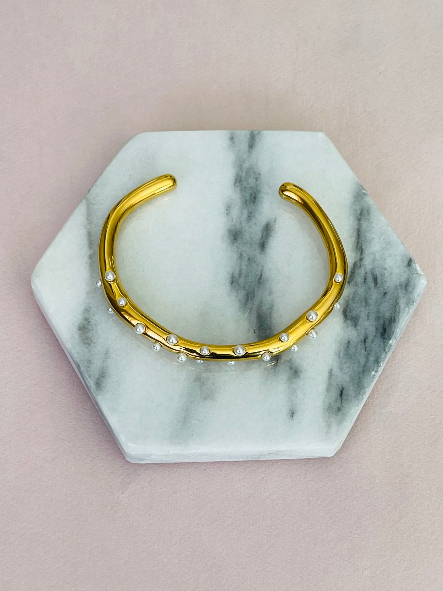 Pearly cuff