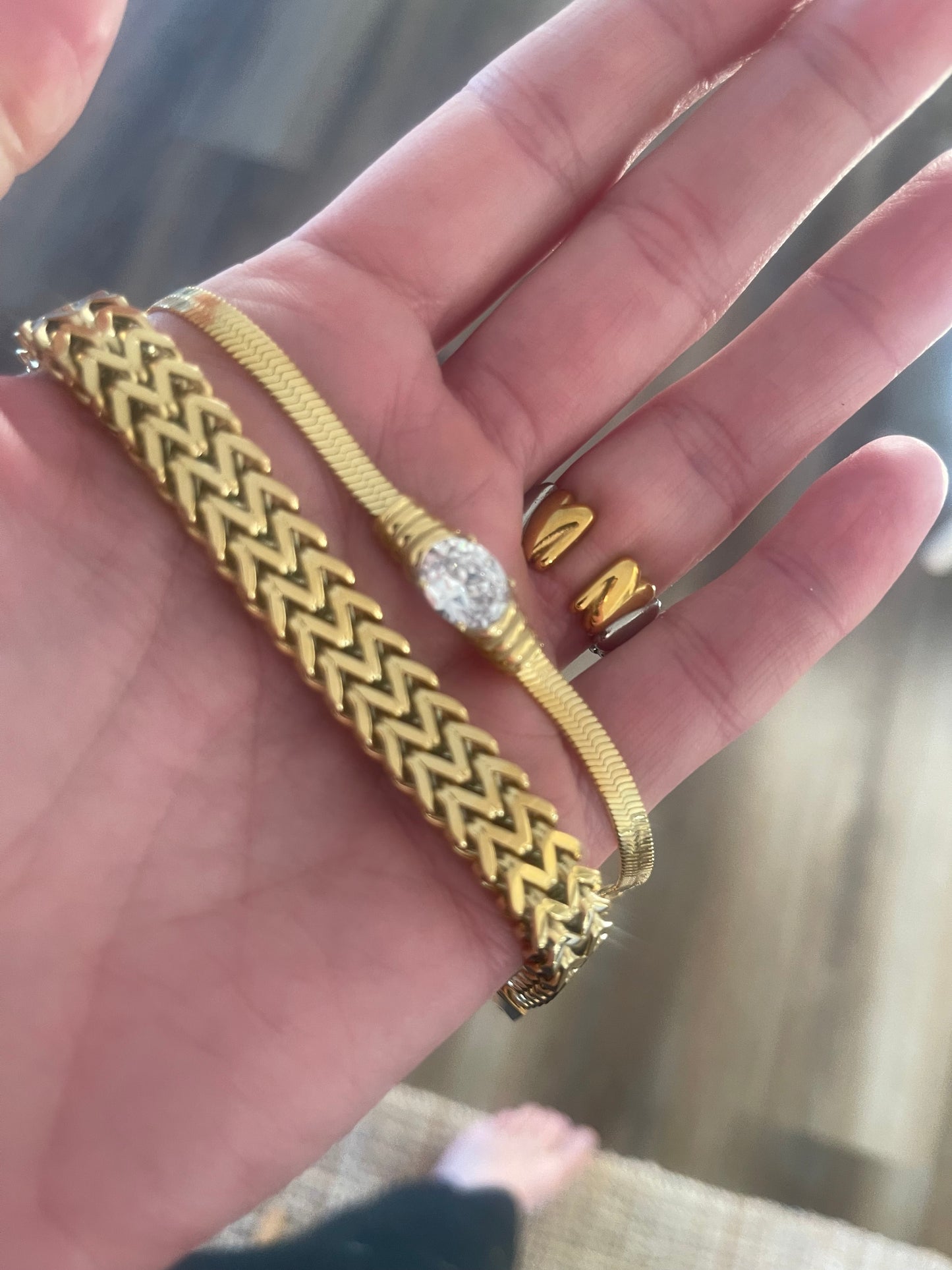 Snake eye gold bracelet