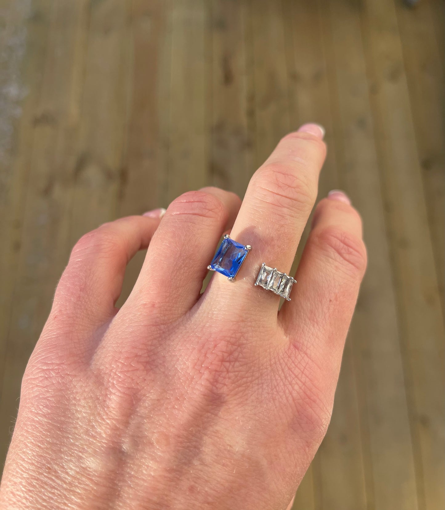 The Charlotte ring silver blue