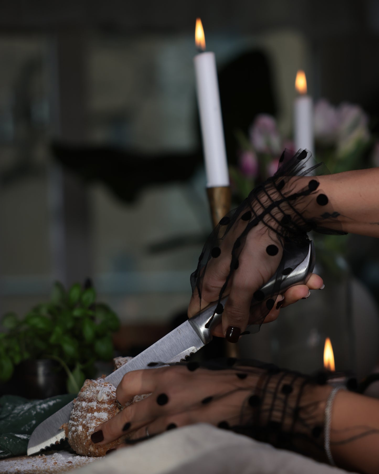 Black dott wrist cuff