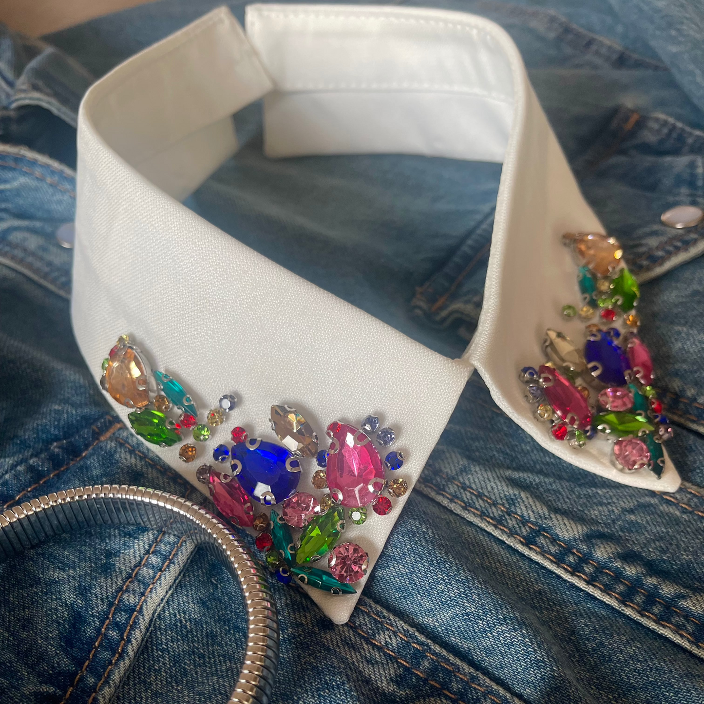 Happy collar
