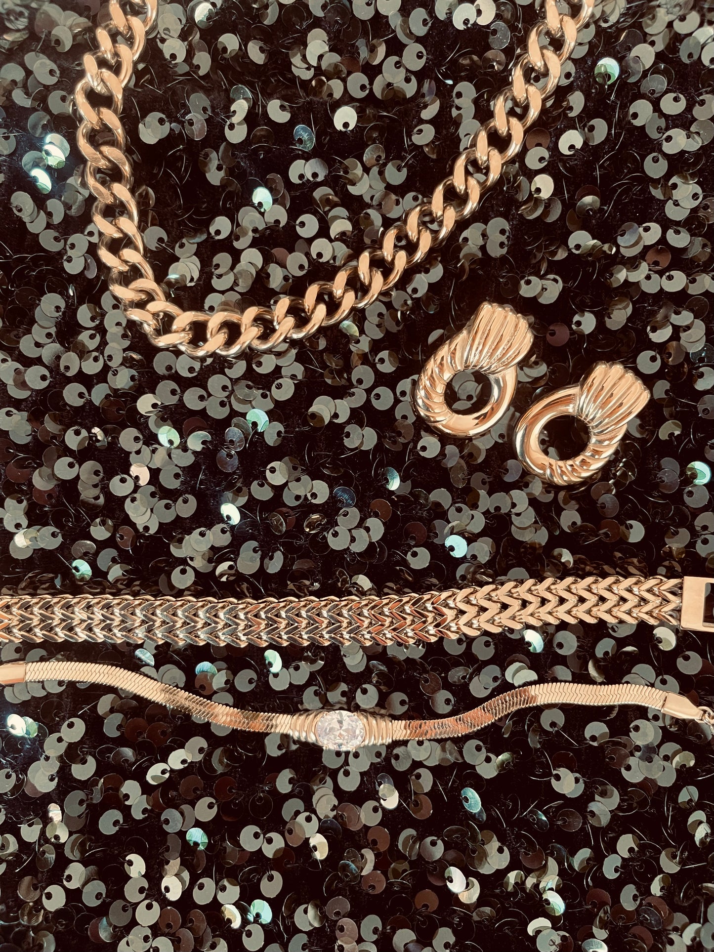 Snake eye gold bracelet
