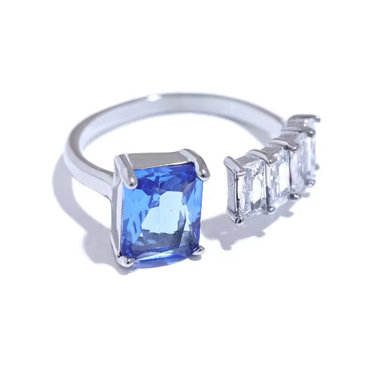 The Charlotte ring silver blue