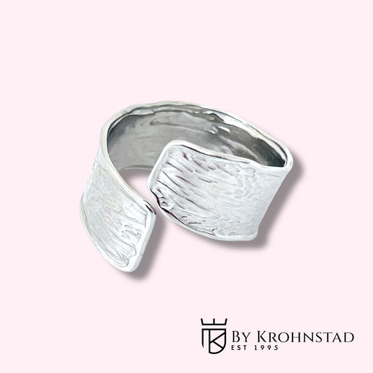 Open twist ring silver