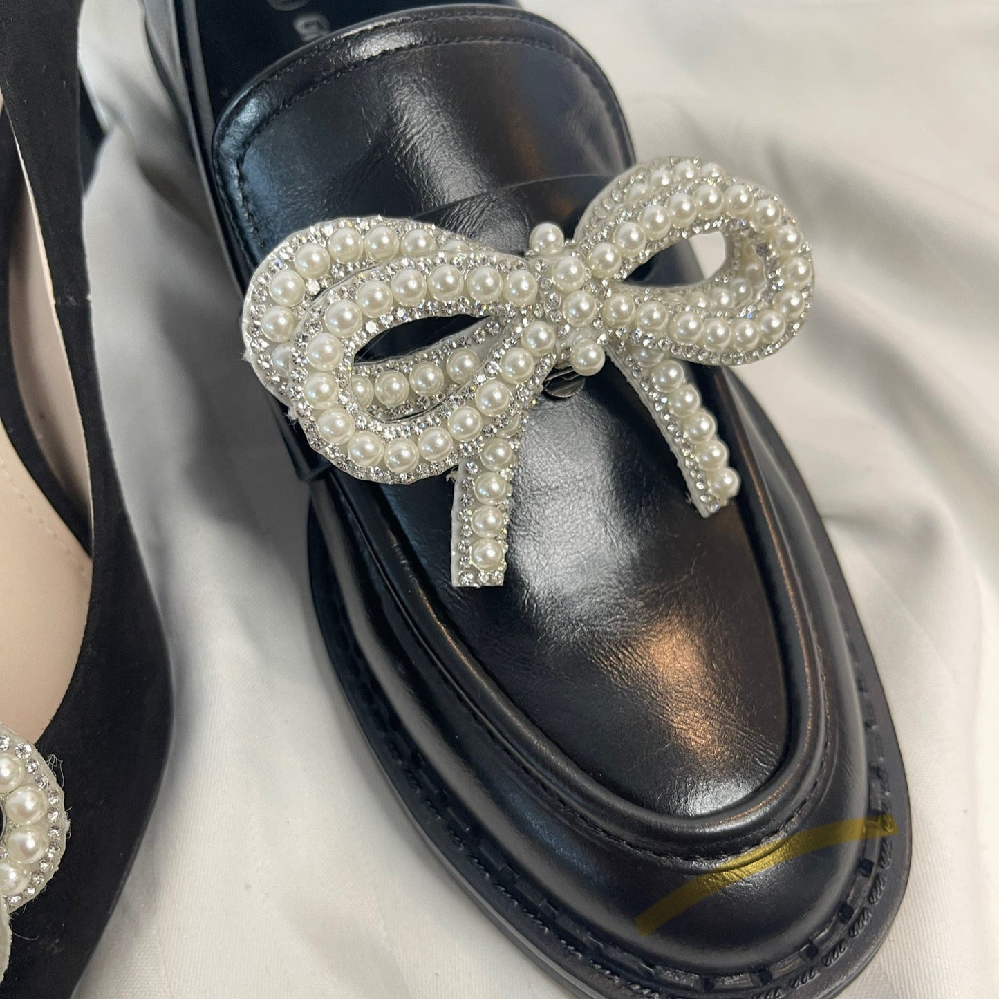 Pearl & Strass Bow Shoe Clip