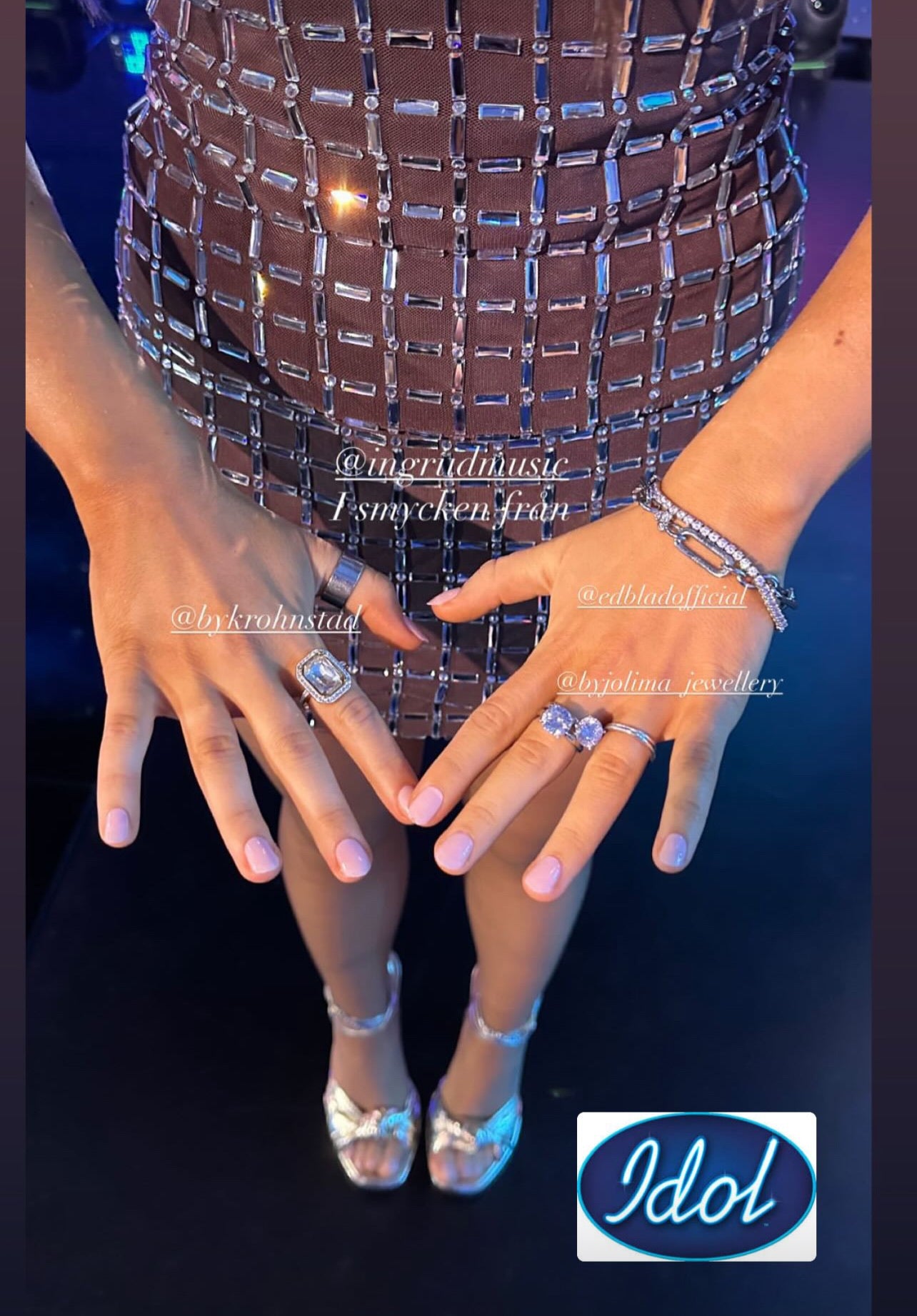 Diana cocktail ring white