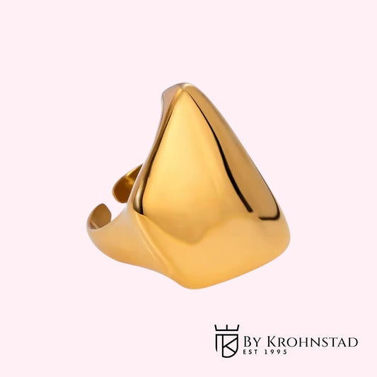 Sleek Square Ring