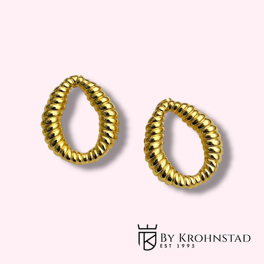 Oval hollow stud gold
