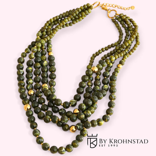 Acrylic beads necklace green