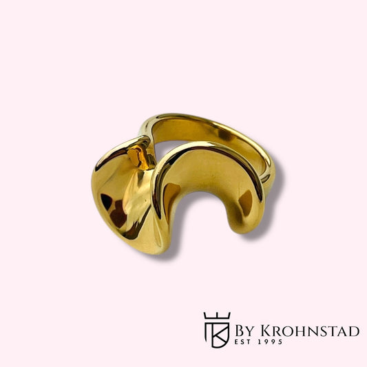 Wave gold ring