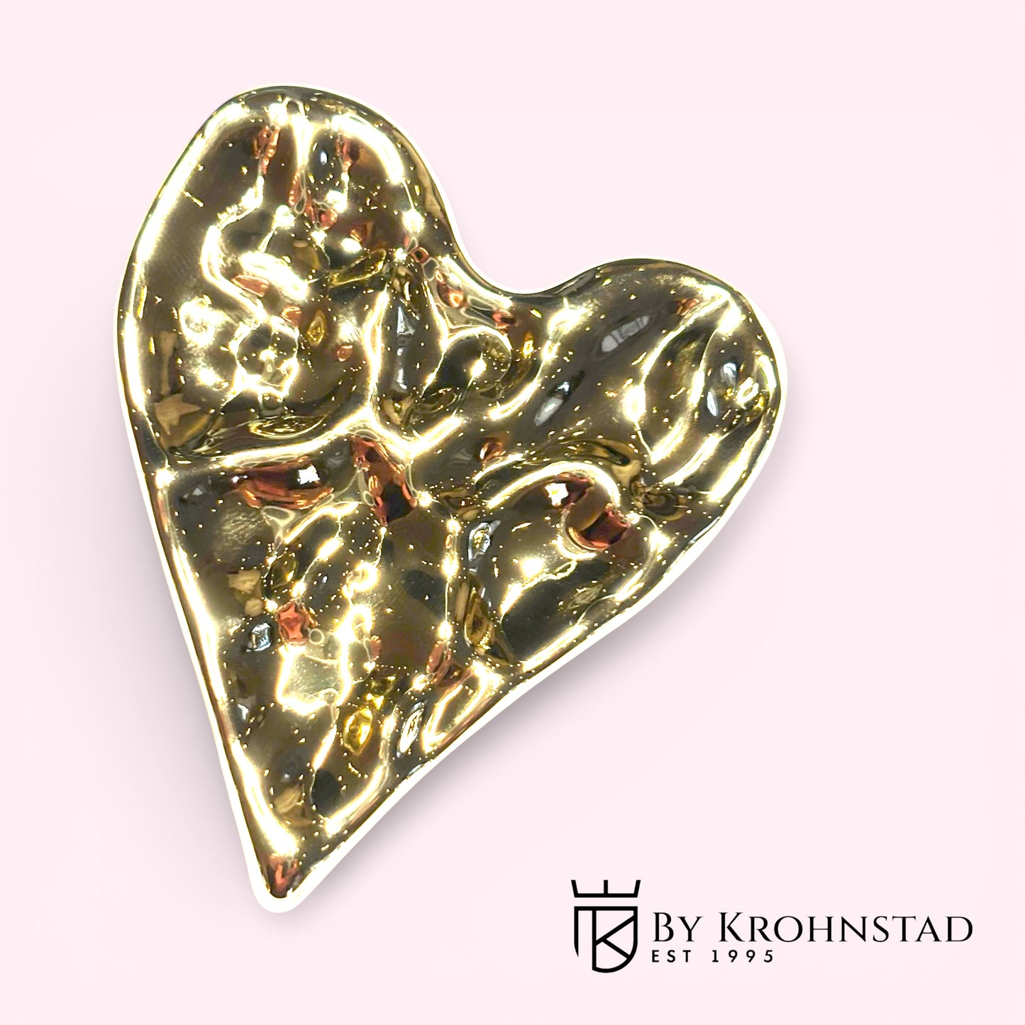 Gold heart brooch
