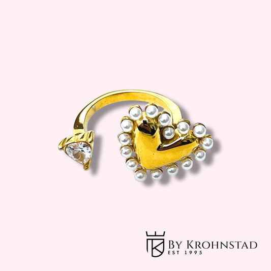 Pearly heart ring