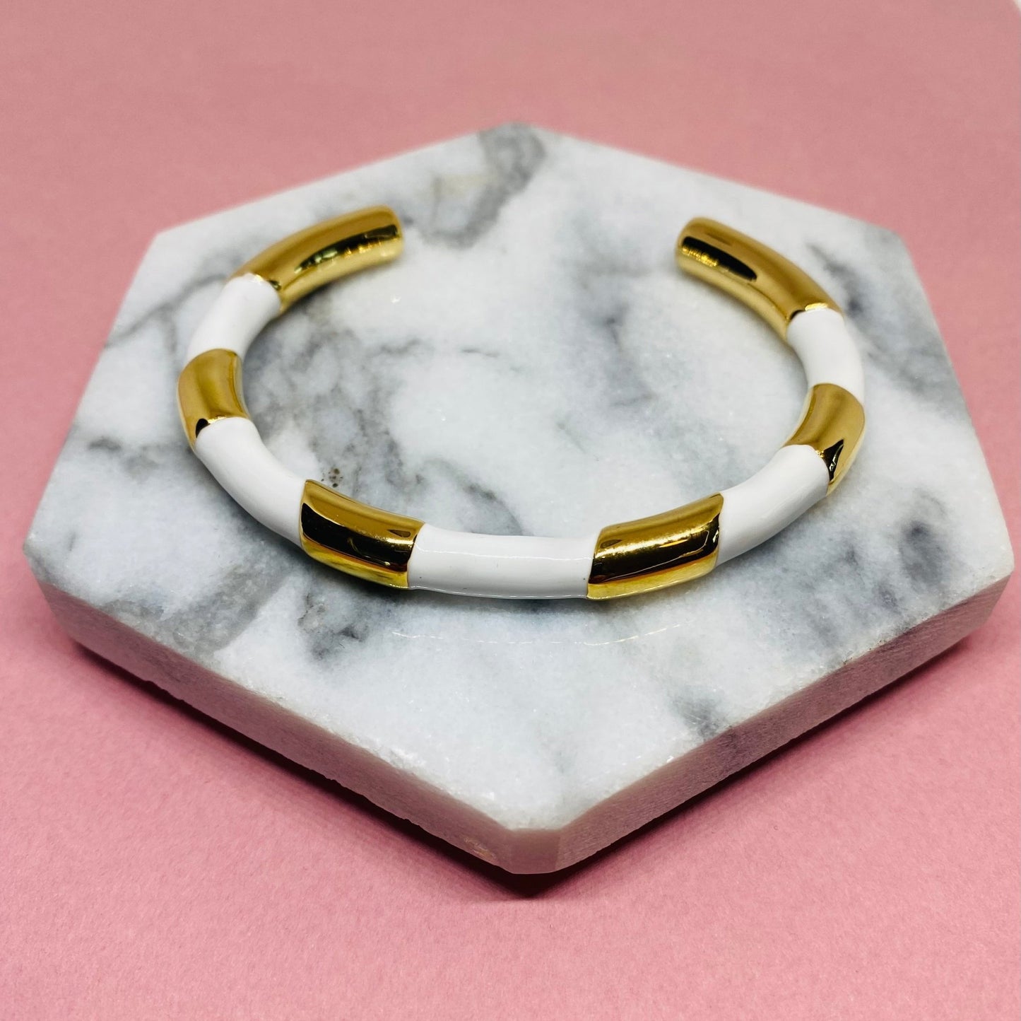 White golden cuff - By Krohnstad